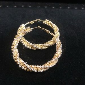 Gold look fashion earnings